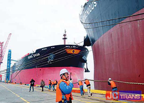 8月中國船企新接訂單464萬載重噸